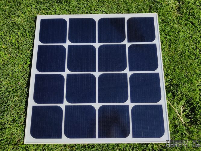 Tesla Powerwall Backup au Quebec - Panneaux solaires